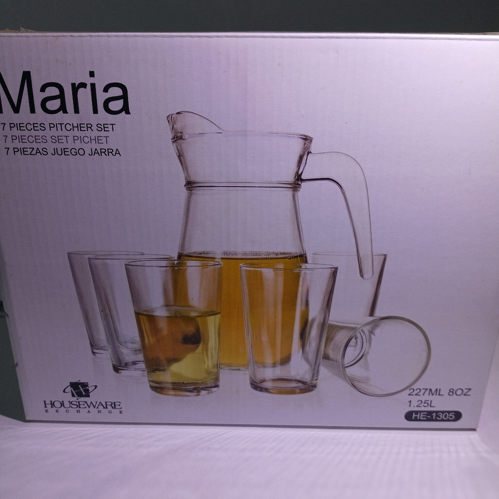 Maria housewares picher and glasses new in box